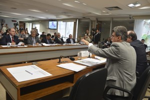 Comissão do Senado discute direitos das domésticas (Foto: Valter Campanato/ABr)