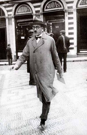 Fernando Pessoa, poeta português (Foto: Reprodução)